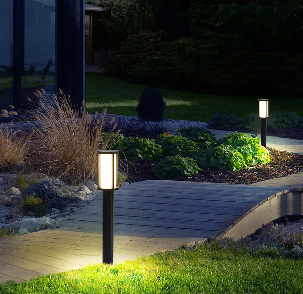 Courtyard Lamp