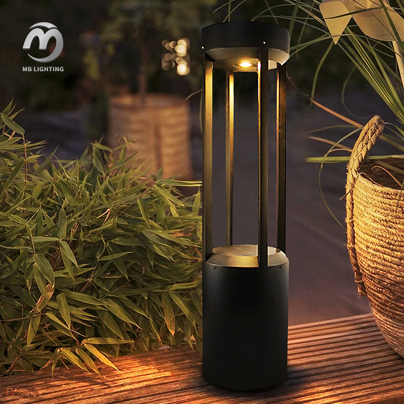 Outdoor Waterproof Lawn Lights Courtyard Pathway Decoration Lighting 15W LED Garden Bollard Light