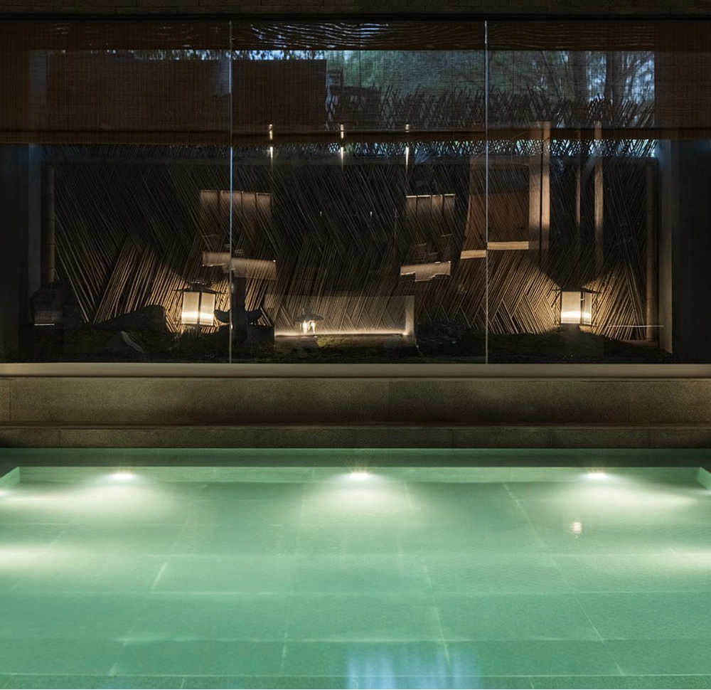 Underwater Lighting
