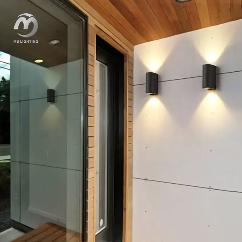 Garden Decorative Wall Mounted Light Modern Up Down Light Outdoor LED Wall Lights